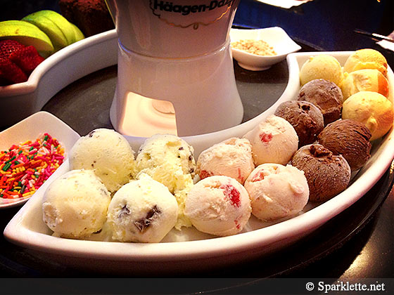 Häagen-Dazs Christmas chocolate fondue