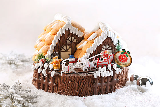 Santa's Cottage Christmas cake