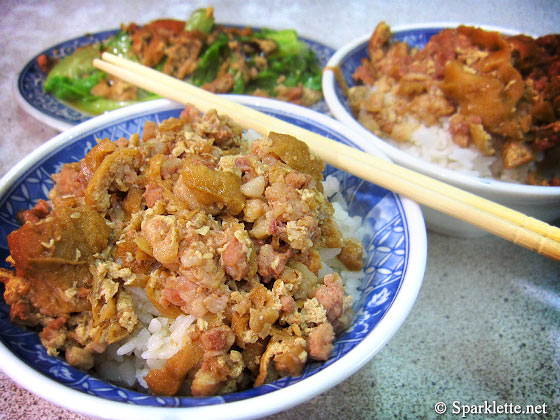 Lu rou fan at Luodong Night Market, Yilan, Taiwan