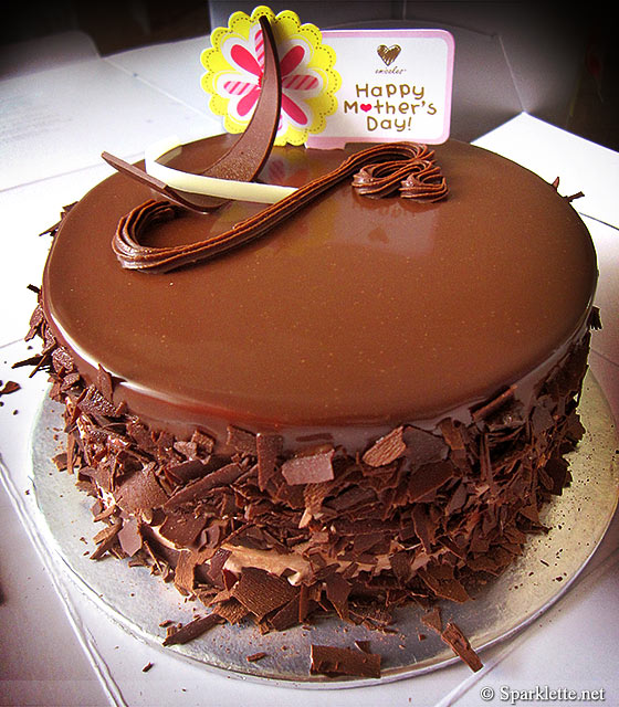 Mother's Day Pure Addiction chocolate cake from Emicakes