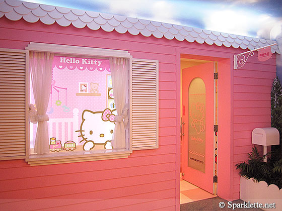 Hello Kitty nursing room at Taiwan Taoyuan International Airport