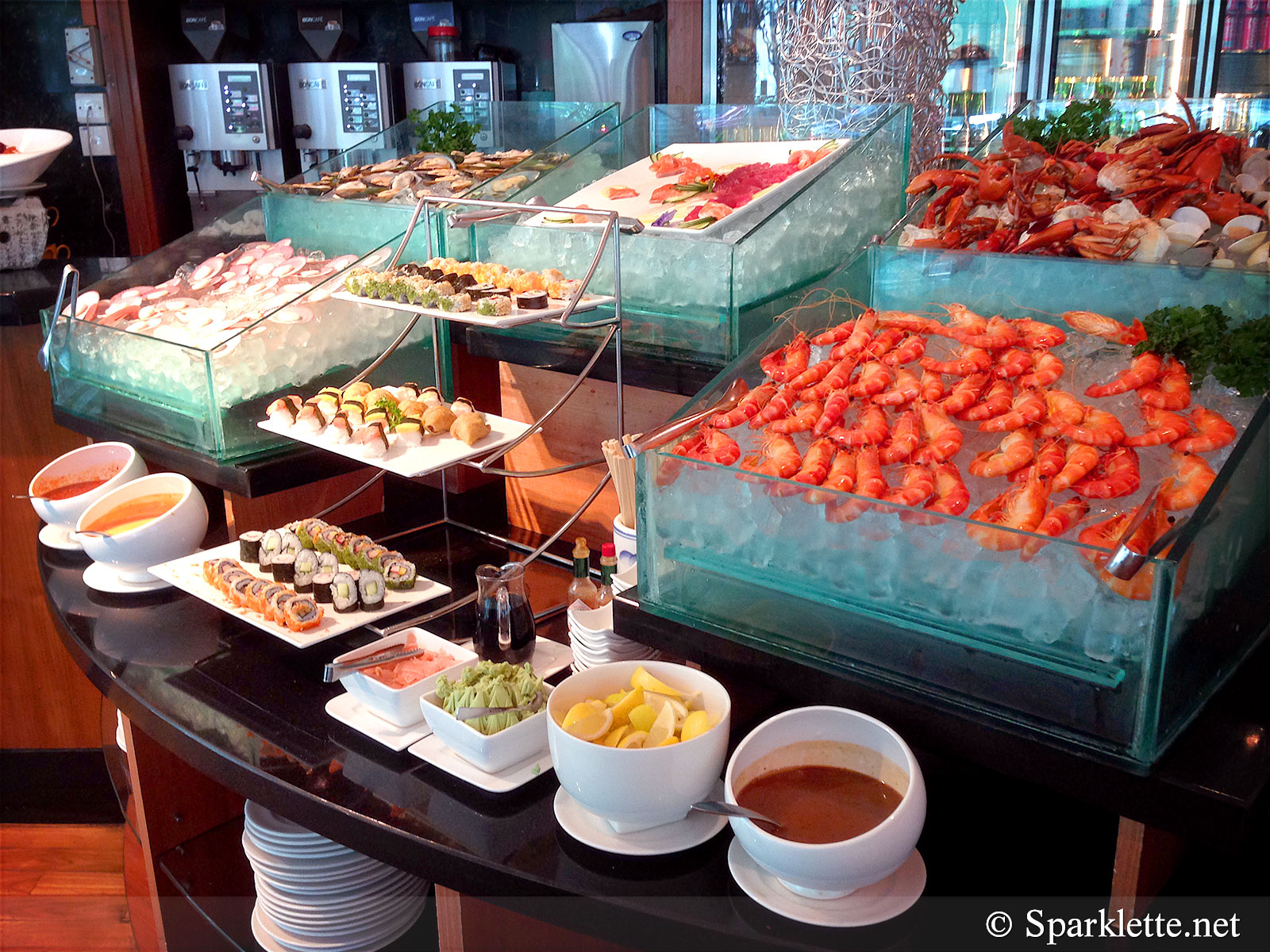 M Hotel buffet at Café 2000