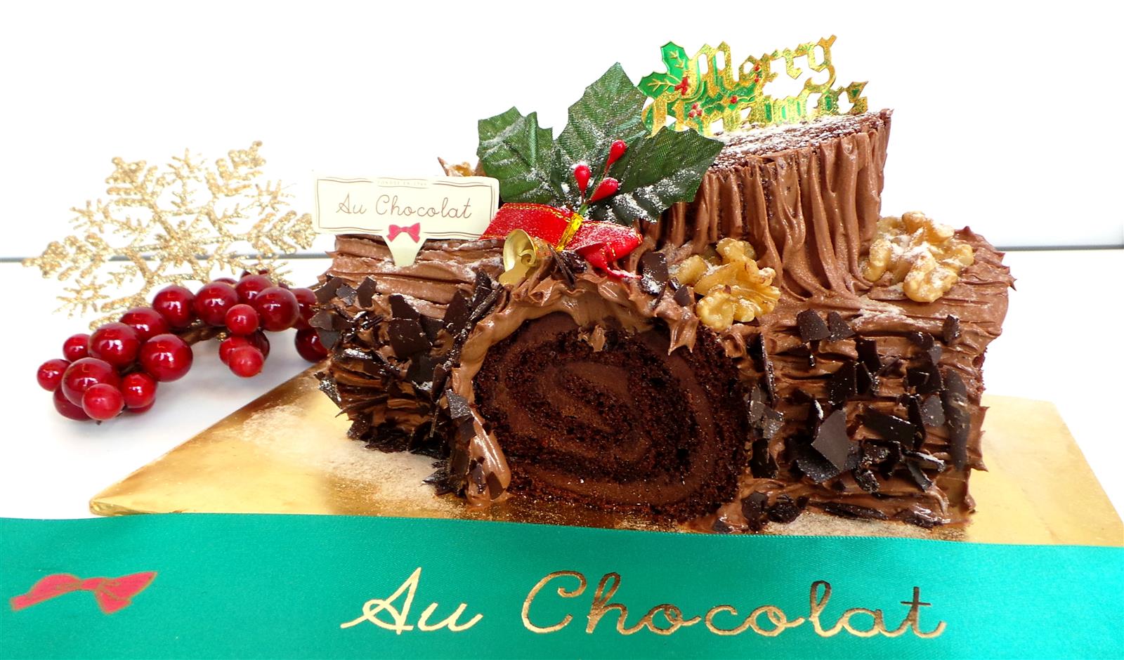 20 Delicious Christmas Log Cakes &amp; Breads You Don't Want to Miss