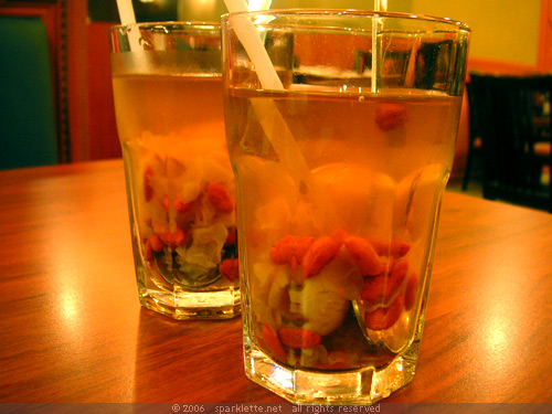 Longan Drink with White Fungi