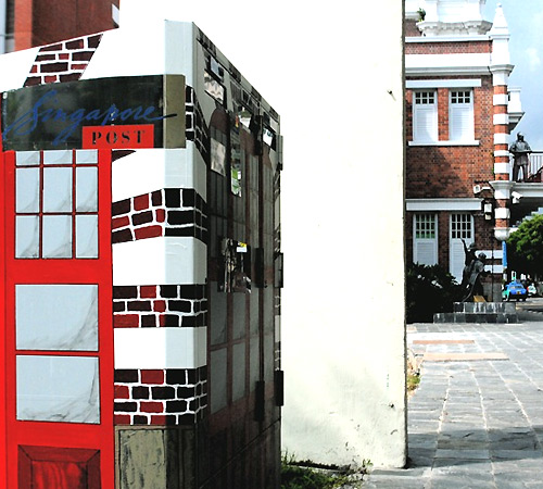 Side profile of the "Nostalgia in Red & White" Postbox