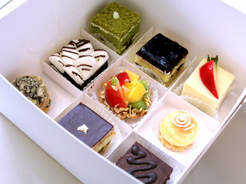 Assorted mini cakes