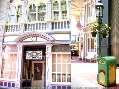 Pastry Palace at World Bazaar, Disneyland