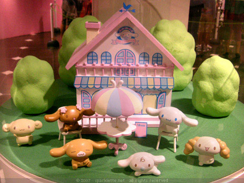 Cinnamoroll and friends