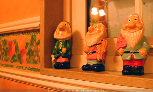 Dwarf figurines