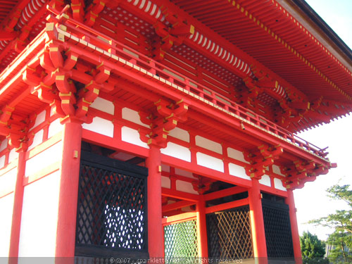 Main gate at Kiyomizu-dera in Kyoto