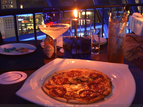 Our pizza and drinks at Kuu, the sky lounge at Kyoto Tower