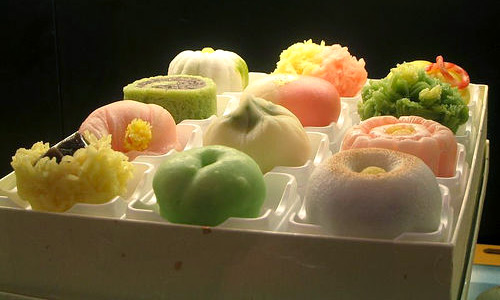 Mooncakes from the Japanese confectionery, Minamoto Kitchoan