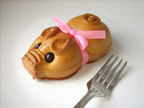 Pig-shaped mooncake biscuit