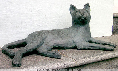 Cat sculpture