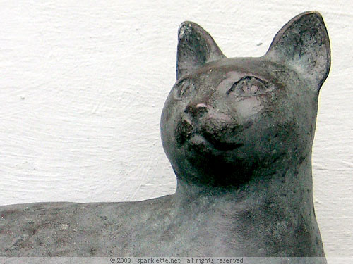 Cat sculpture