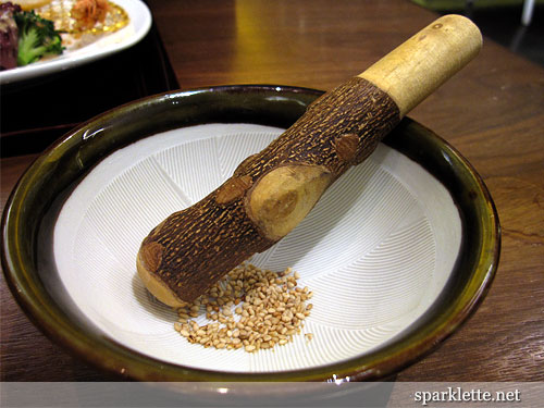 Mortar and pestle for grinding roasted sesame seeds
