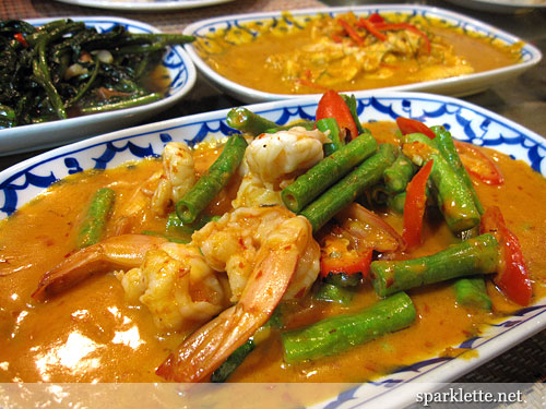 Curry prawn, curry chicken and Kang Kong