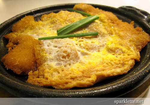 Chicken Katsu Tamago Toji (chicken cutlet with scrambled egg)