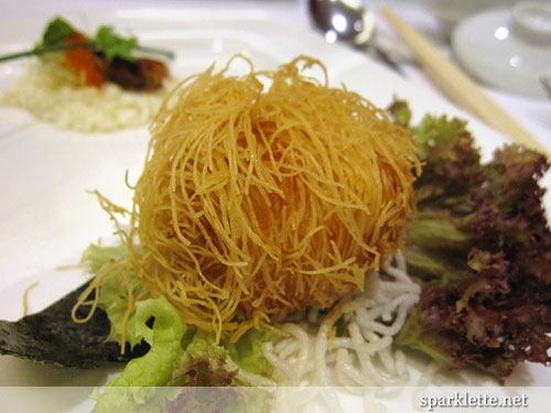 Deep-fried scallop stuffed with cheese