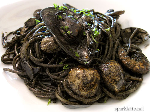 Squid ink pasta gourmet food