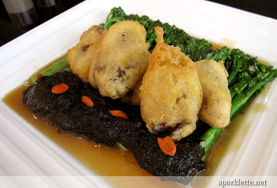 Oysters with black sea moss