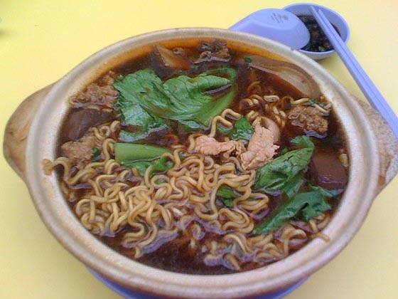 Bak Kut Mee (pork rib noodles)