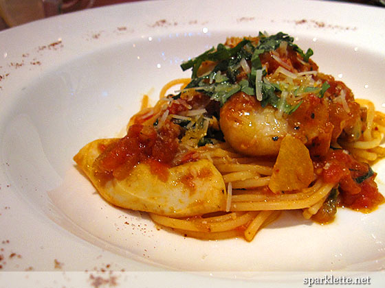 Seafood spaghetti Arrabiata