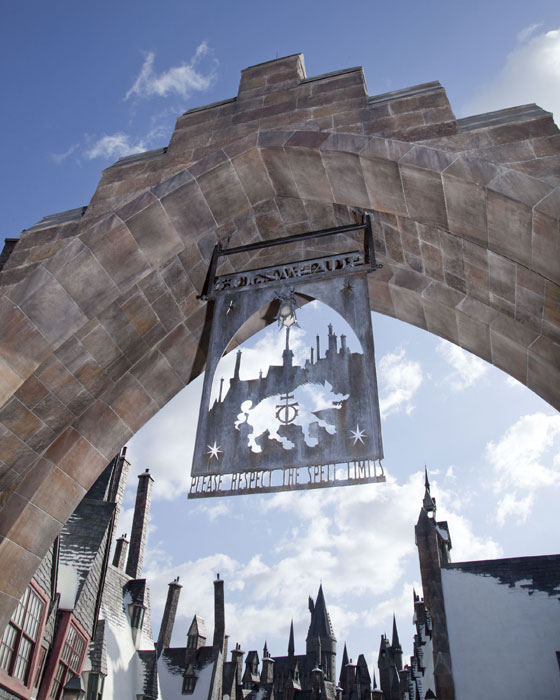 Universal Studios Orlando: Harry Potter theme park - Hogsmeade Village