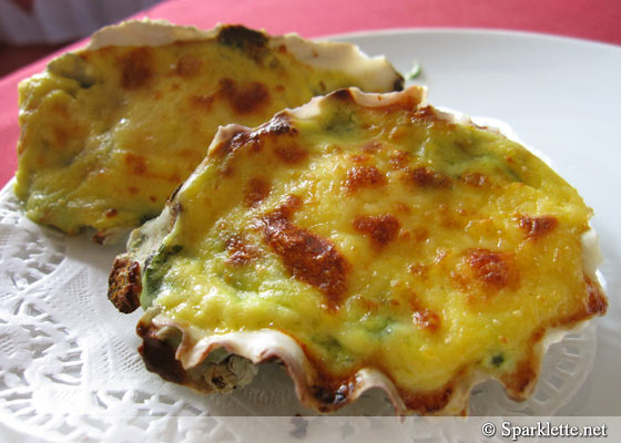 Baked oyster Florentine