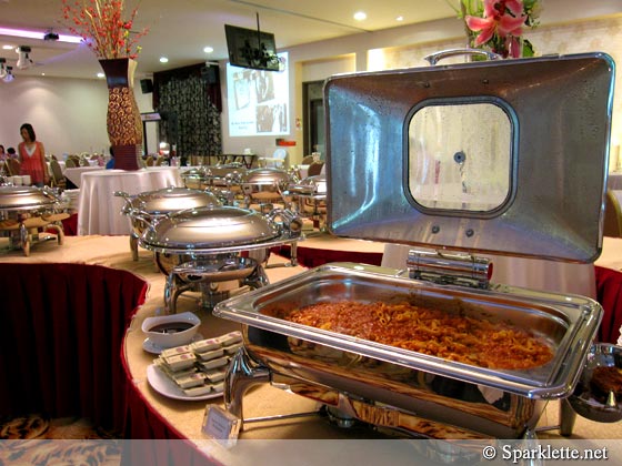 Buffet brunch at Hotel Re!