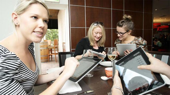 Restaurant Replaces Menus with iPads