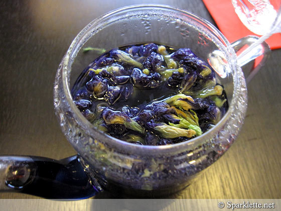 Butterfly blue pea floral tea