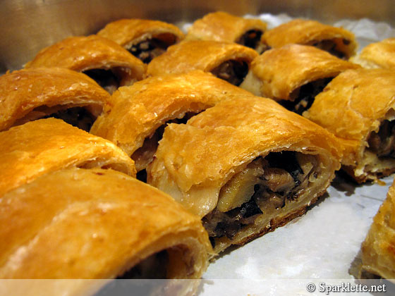 Mushroom strudel with leek sauce